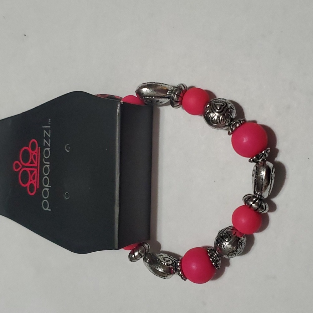 Paparazzi pink bracelet